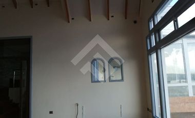Local Comercial en Arriendo en a pasos de la Clínica Los Andes