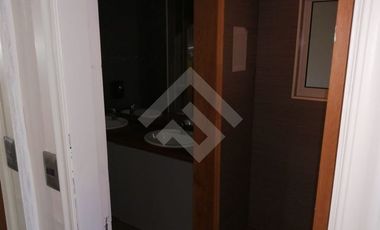 Local Comercial en Arriendo en a pasos de la Clínica Los Andes