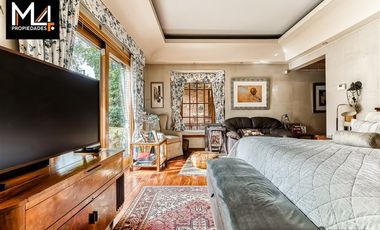 Casa en Venta en Santa Maria de Manquehue/ Camino Agua del Palo