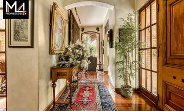 Casa en Venta en Santa Maria de Manquehue/ Camino Agua del Palo