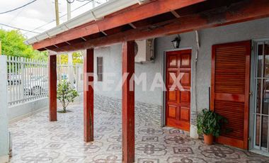 Venta - Casa con dpto independiente - Neuquen Cap.