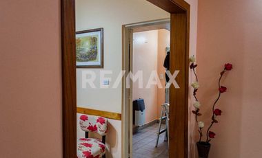Venta - Casa con dpto independiente - Neuquen Cap.