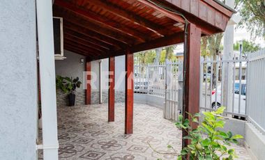 Venta - Casa con dpto independiente - Neuquen Cap.