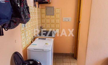 Venta - Casa con dpto independiente - Neuquen Cap.