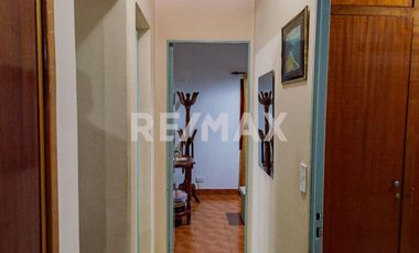 Venta - Casa con dpto independiente - Neuquen Cap.