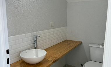 Alquiler de espectacular casa en El Naudir Escobar