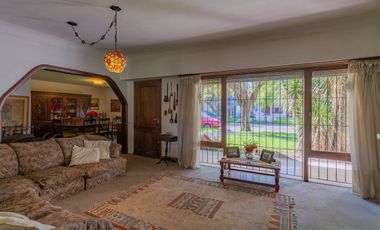 VENTA CASA 7 AMB SOBRE 2 LOTES