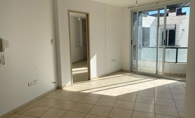 DEPARTAMENTO 1 DORMITORIO  ALQUILER ALBERDI/PILETA