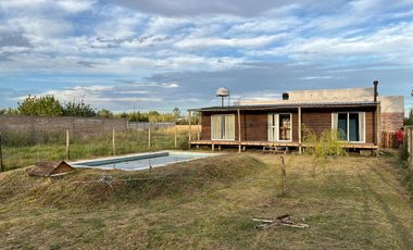 CASA AMOBLADA CON PILETA / 30 mts