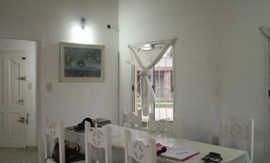 J. J. Paso 1695, CaÃ±uelas, CaÃ±uelas, Buenos Aires.