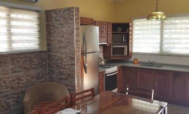EXCELENTE PROPIEDAD - PERMUTA CASA / LOTE BARRIO CERRADO en CANNING