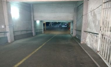 EXCELENTE UBICACION! ENFRENTE A LA PLAZA CIVICA. CUBIERTA. SEGURIDAD LAS 24 HORAS