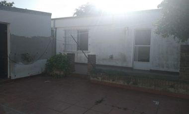Casa con gran terreno en excelente ubicaciÃ³n de Santo Tome