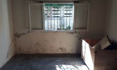 CASA DE 3 AMB CON PARQUE Y ENTRADA DE AUTO