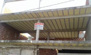 Venta Terreno con construccion en calle Castaneda 922 y Formosa
