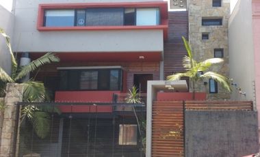 Excelente casa Bernal Centro