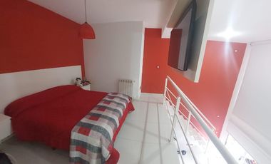 VENTA IMPECABLE DEPARTAMENTO  AMOBLADO Y COCHERA CENTRO DE MERLO
