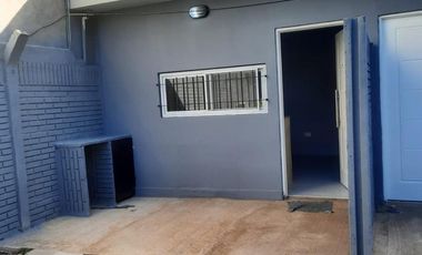 ALQUILER 2 AMB C/ PATIO -  BLAS PARERA  - EZEIZA