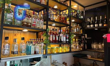 Local Comercial en Venta en Derecho de llaves de Resto/Bar Operativo. ¡ALTA RENTABILIDAD!.. En zona Estratégica de Providencia.