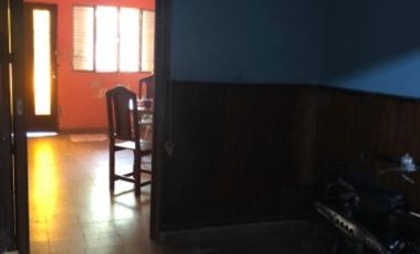 Casa mas departamento a mejorar