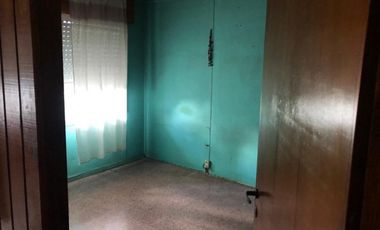 VENTA CASA 3 AMBIENTES LOTE 10x34 FCO VARELA Bosques