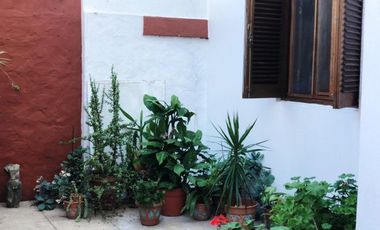 DEPARTAMENTO DOS DORMITORIOS EN PLANTA BAJA / ZONA BANCOS
