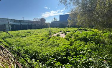 AMPLIO PREDIO EN EJE DE ACTIVIDADES MIXTAS