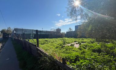 AMPLIO PREDIO EN EJE DE ACTIVIDADES MIXTAS