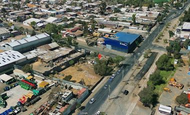 AMPLIO PREDIO EN EJE DE ACTIVIDADES MIXTAS