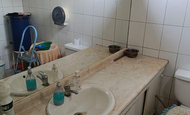 SE VENDE CASA 2D/1B, LA GRANJA