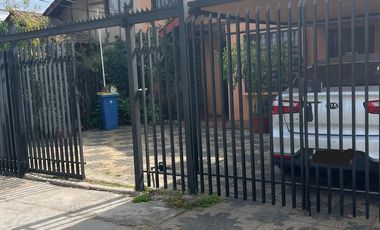 VENTA DE HERMOSA Y AMPLIA CASA MACUL