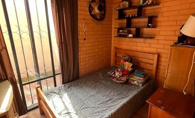 VENTA DE HERMOSA Y AMPLIA CASA MACUL