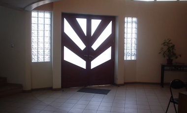 ARRIENDO OFICINA 6HAB 9BA QUINTA NORMAL