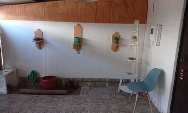 LIMACHE - SE VENDE CASA EN ANDRES BELLO, 2D Y 1B