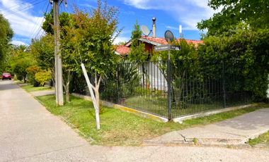 VENTA  HERMOSA CASA ESQUINA SANTA CRUZ
