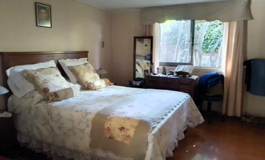 VENTA  HERMOSA CASA ESQUINA SANTA CRUZ