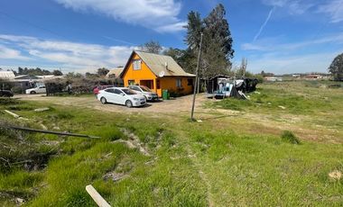 VENDE PARCELA CON CASA SECTOR LOS GOMEROS, PELARCO