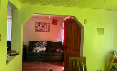 VENDE PARCELA CON CASA SECTOR LOS GOMEROS, PELARCO