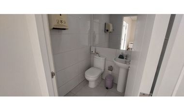 OFICINA LAS CONDES VISTA DESPEJADA