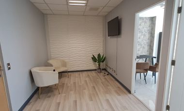 OFICINA LAS CONDES VISTA DESPEJADA