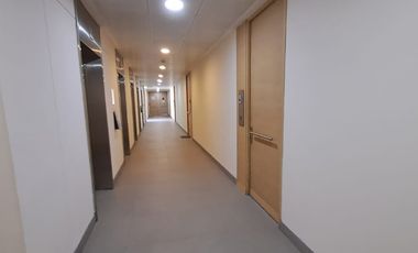 OFICINA LAS CONDES VISTA DESPEJADA