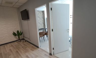 OFICINA LAS CONDES VISTA DESPEJADA