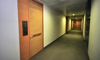 OFICINA LAS CONDES VISTA DESPEJADA