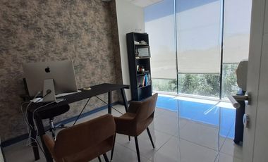 OFICINA LAS CONDES VISTA DESPEJADA