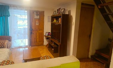 VENDO CASA  2D 1B UBICADA EN SECTOR DE PUEN ALTO