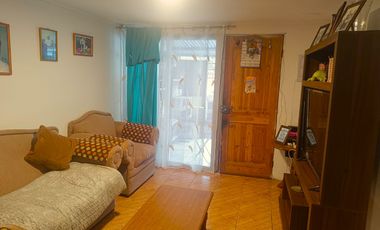 VENDO CASA  2D 1B UBICADA EN SECTOR DE PUEN ALTO