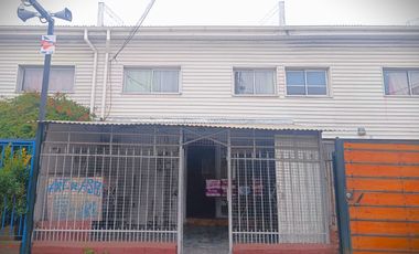 VENDO CASA  2D 1B UBICADA EN SECTOR DE PUEN ALTO