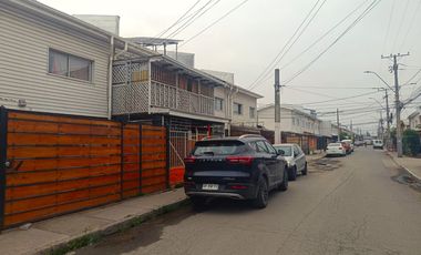 VENDO CASA  2D 1B UBICADA EN SECTOR DE PUEN ALTO