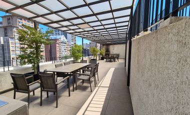 DEPTO  2 SUITES EN SANTIAGO INCLUYE ESTACIONAMIENTO