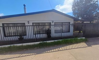 SE VENDE CASA DE 106MT2 UTILES 420MT2 DE TERRENO MOLINA